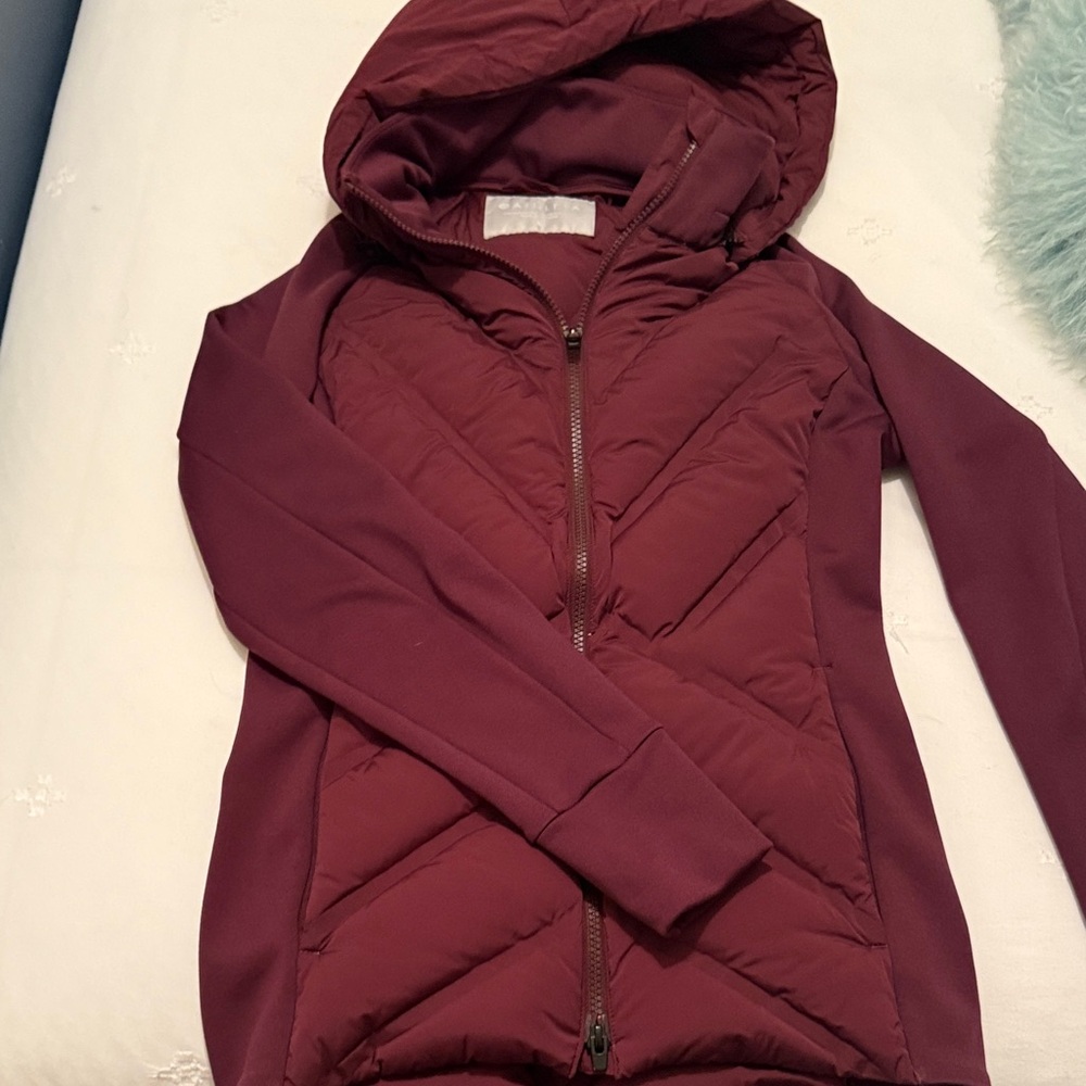 Athleta Inlet Jacket Size Small Burgundy